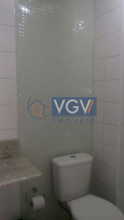 Apartamento à venda com 2 quartos, 68m² - Foto 5