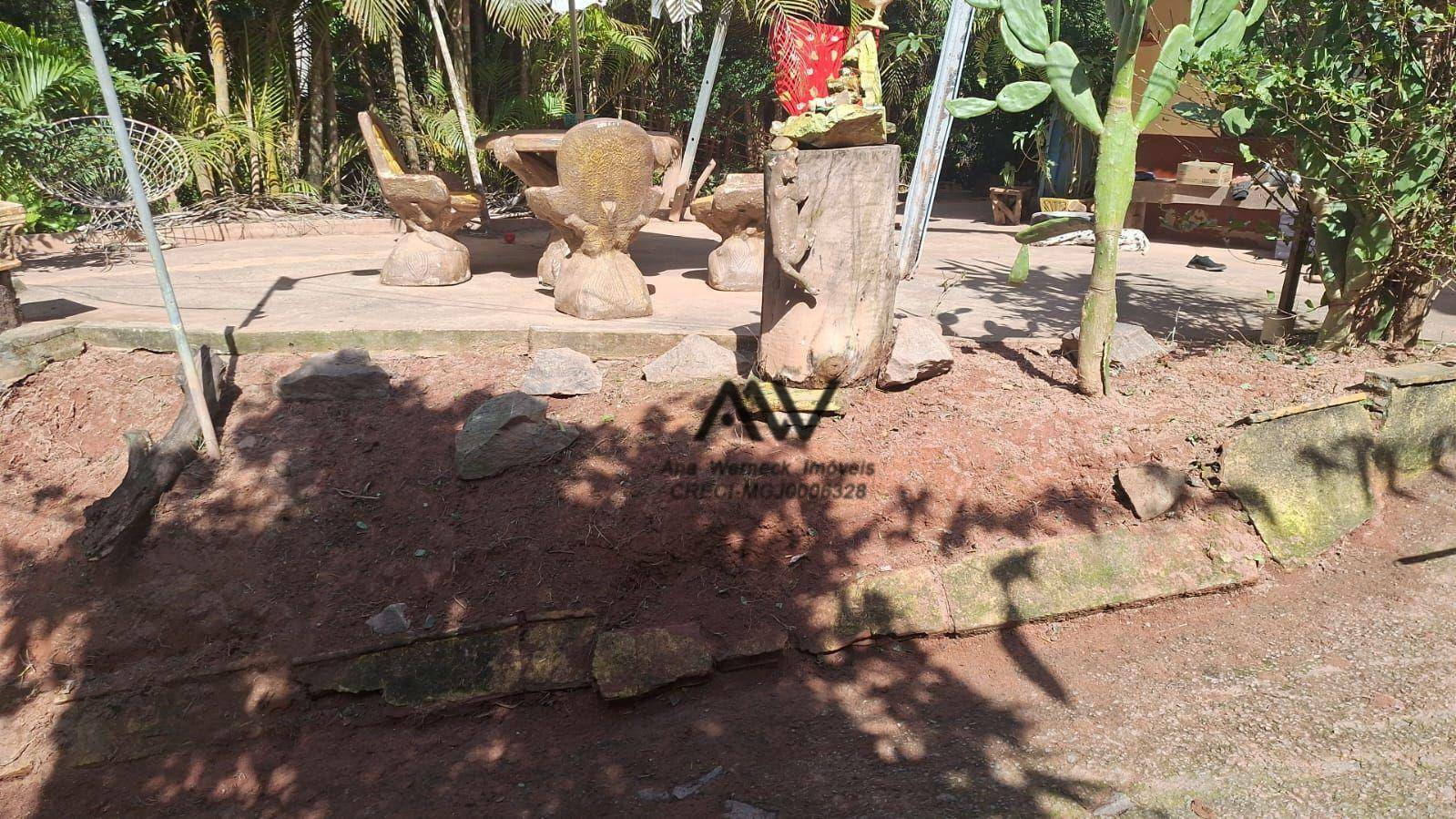 Casa à venda com 4 quartos, 297m² - Foto 17