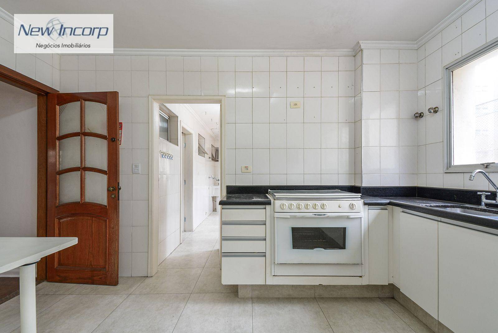 Apartamento à venda com 3 quartos, 161m² - Foto 11