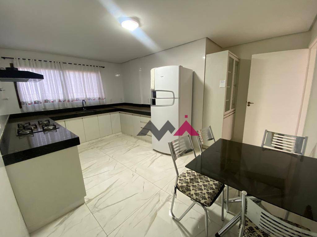 Apartamento à venda com 3 quartos, 170m² - Foto 6