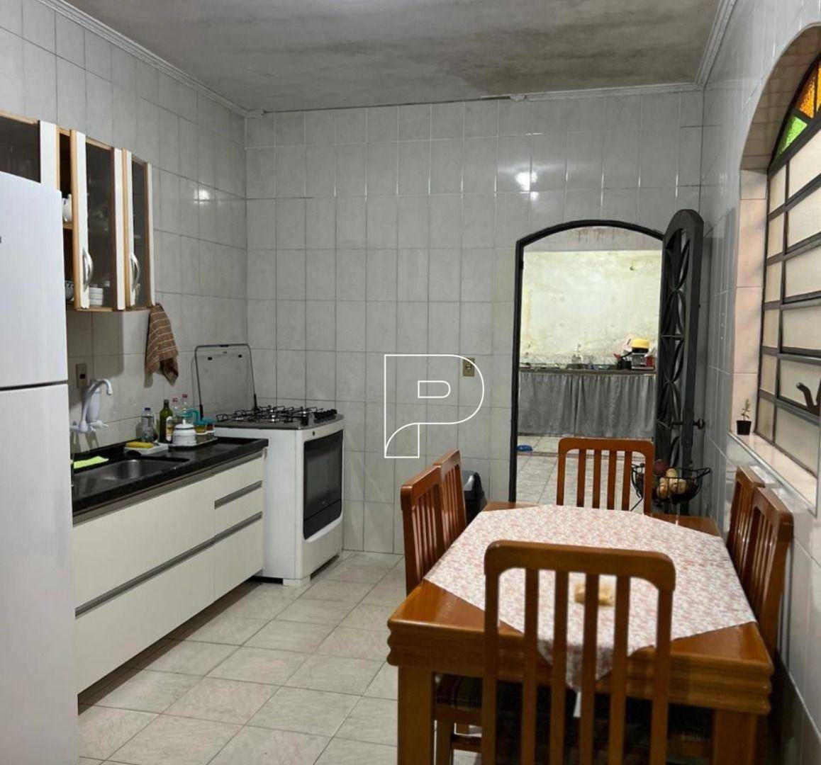 Casa à venda com 3 quartos, 177m² - Foto 2