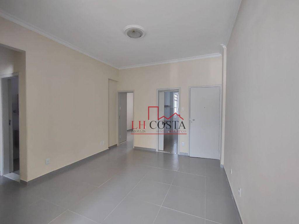 Apartamento à venda com 2 quartos, 70m² - Foto 2