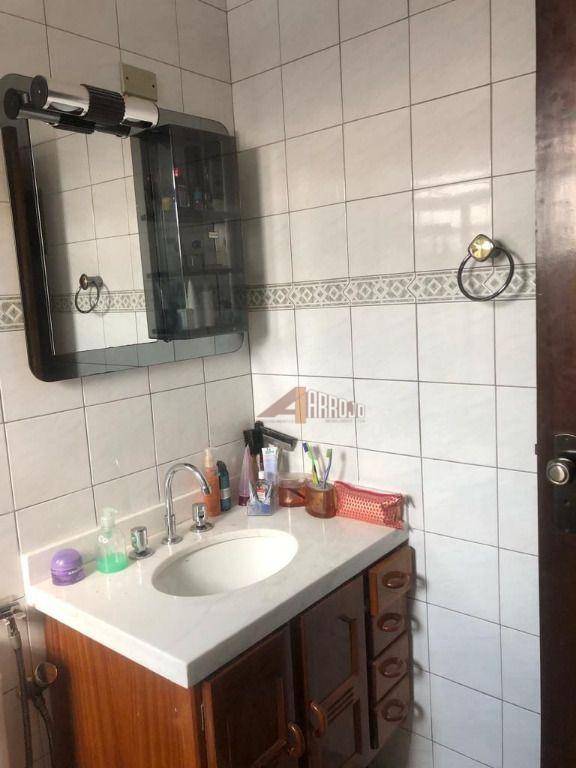 Sobrado à venda com 3 quartos, 219m² - Foto 9