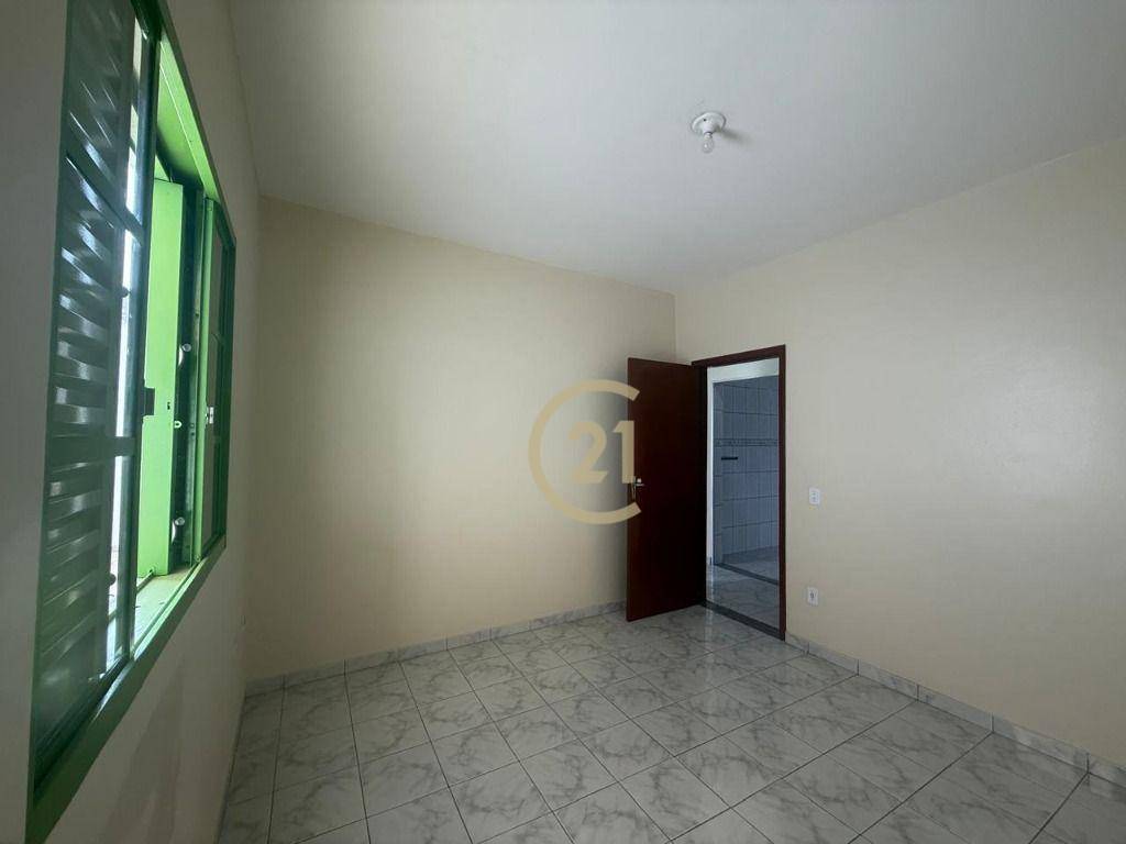 Casa à venda com 3 quartos, 198m² - Foto 8