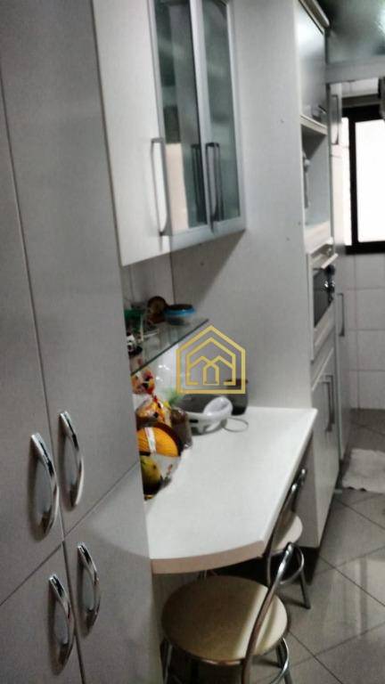 Apartamento à venda com 3 quartos, 68m² - Foto 5