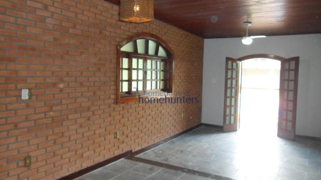 Chácara à venda com 3 quartos, 200m² - Foto 17