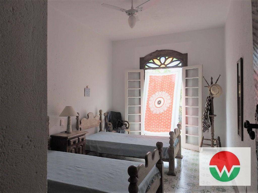 Casa à venda com 7 quartos, 436m² - Foto 23