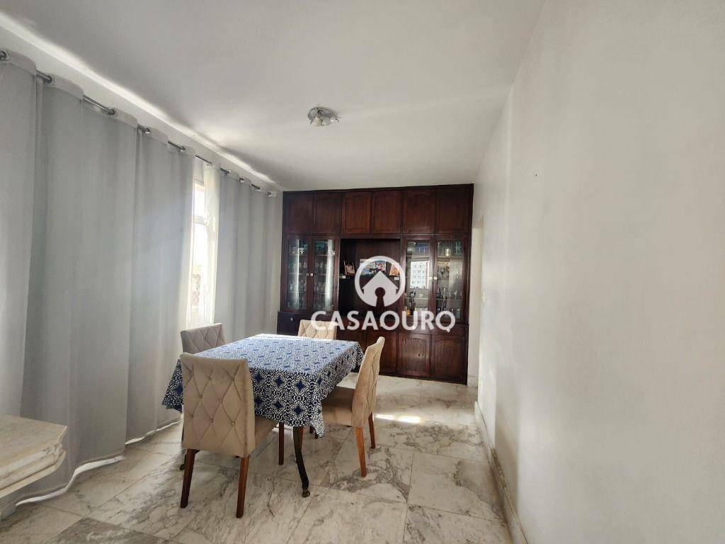 Apartamento à venda com 4 quartos, 131m² - Foto 8