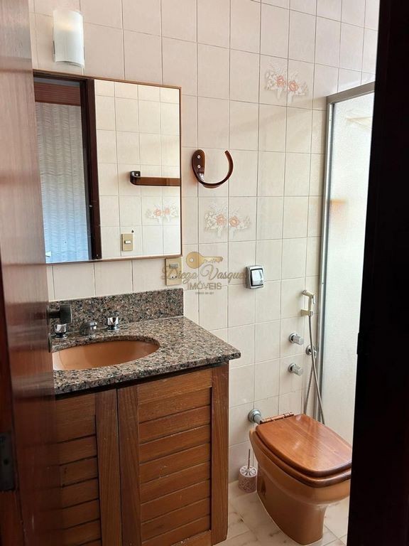 Casa de Condomínio à venda com 4 quartos, 350m² - Foto 31