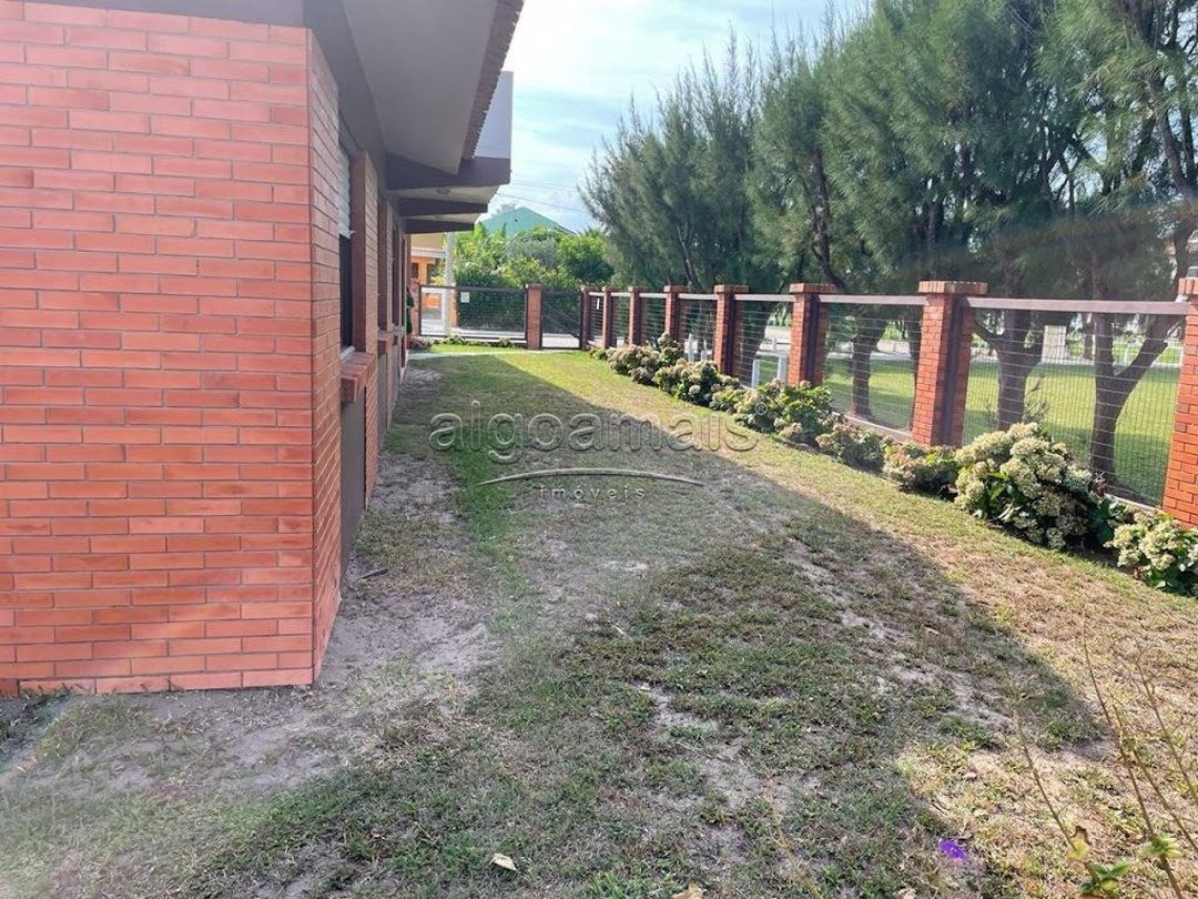 Casa à venda com 4 quartos, 200m² - Foto 18