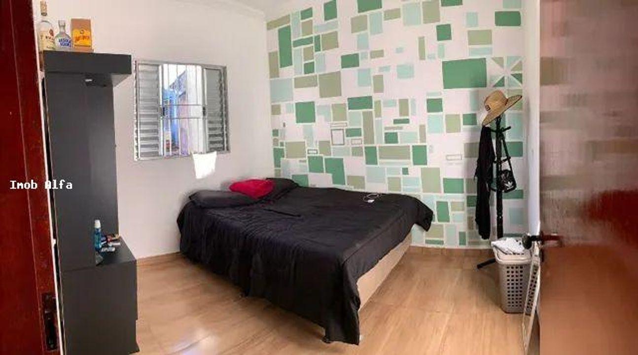 Casa à venda com 3 quartos, 320m² - Foto 16