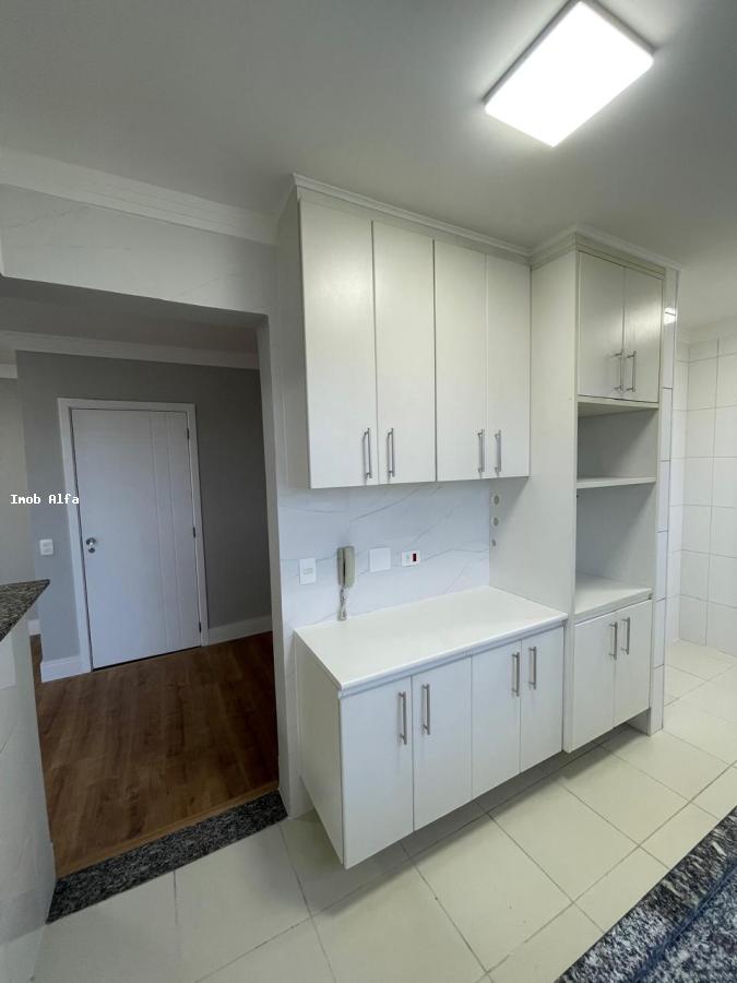 Apartamento à venda com 2 quartos, 66m² - Foto 5