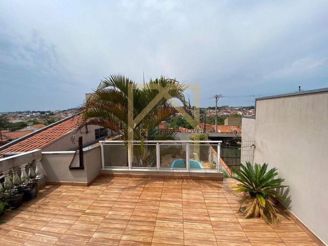 Casa à venda com 4 quartos, 240m² - Foto 15