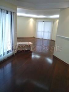 Apartamento para alugar com 3 quartos, 202m² - Foto 3