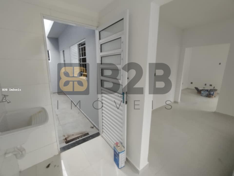 Casa à venda com 3 quartos, 111m² - Foto 5