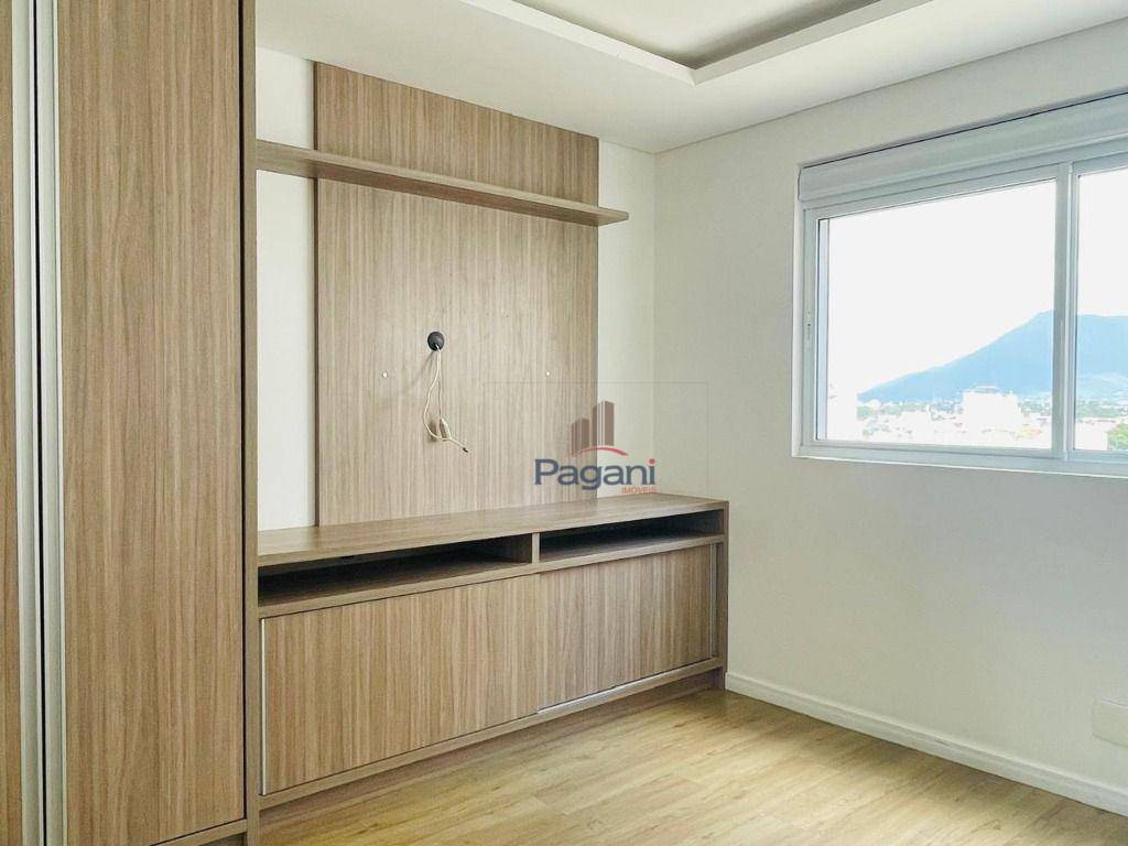 Apartamento à venda com 2 quartos, 72m² - Foto 3