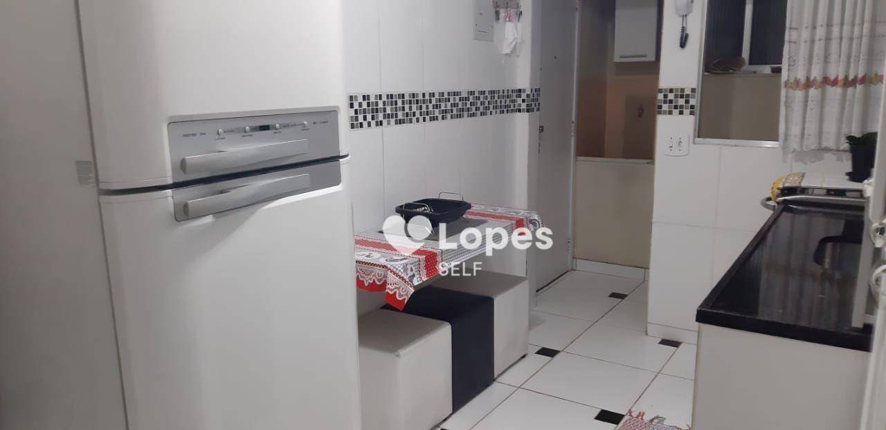 Apartamento à venda com 2 quartos, 70m² - Foto 5