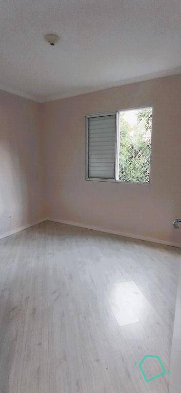 Apartamento para alugar com 2 quartos, 55m² - Foto 12