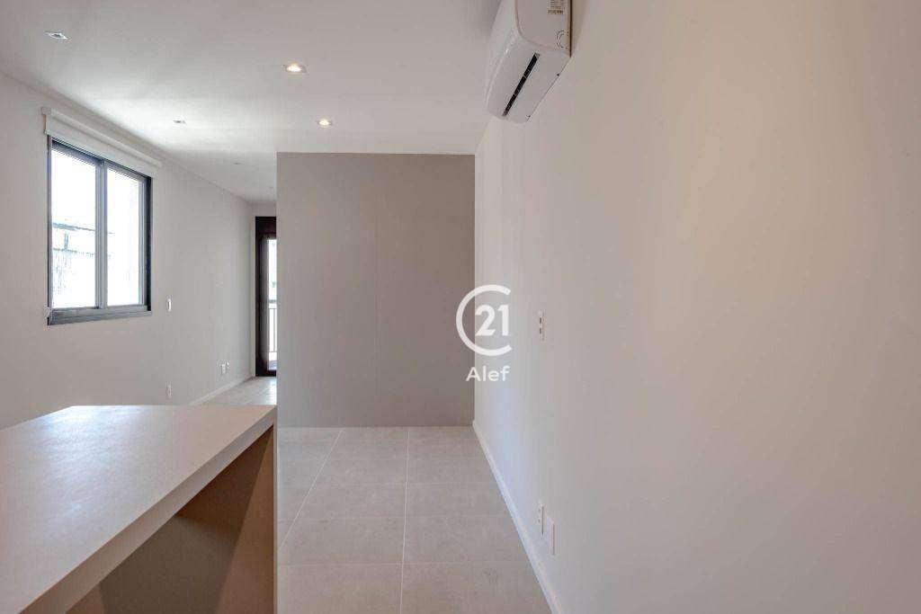 Apartamento à venda com 1 quarto, 44m² - Foto 2