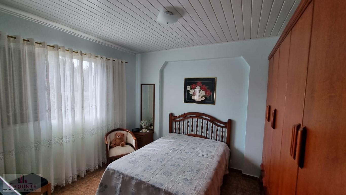 Casa à venda com 3 quartos, 230m² - Foto 14