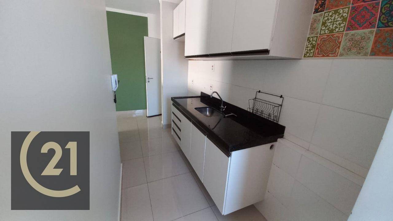 Apartamento à venda com 2 quartos, 65m² - Foto 3