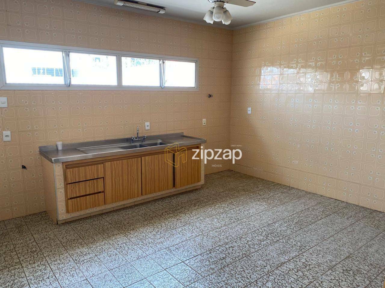 Casa para alugar com 2 quartos, 161m² - Foto 13