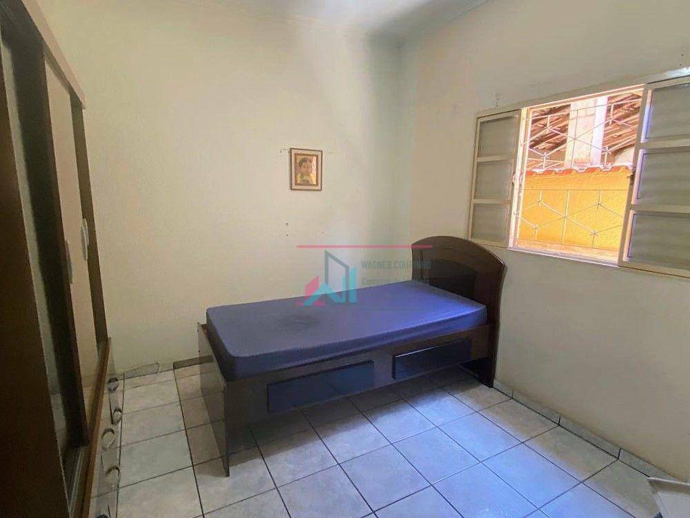 Casa à venda com 4 quartos, 201m² - Foto 12