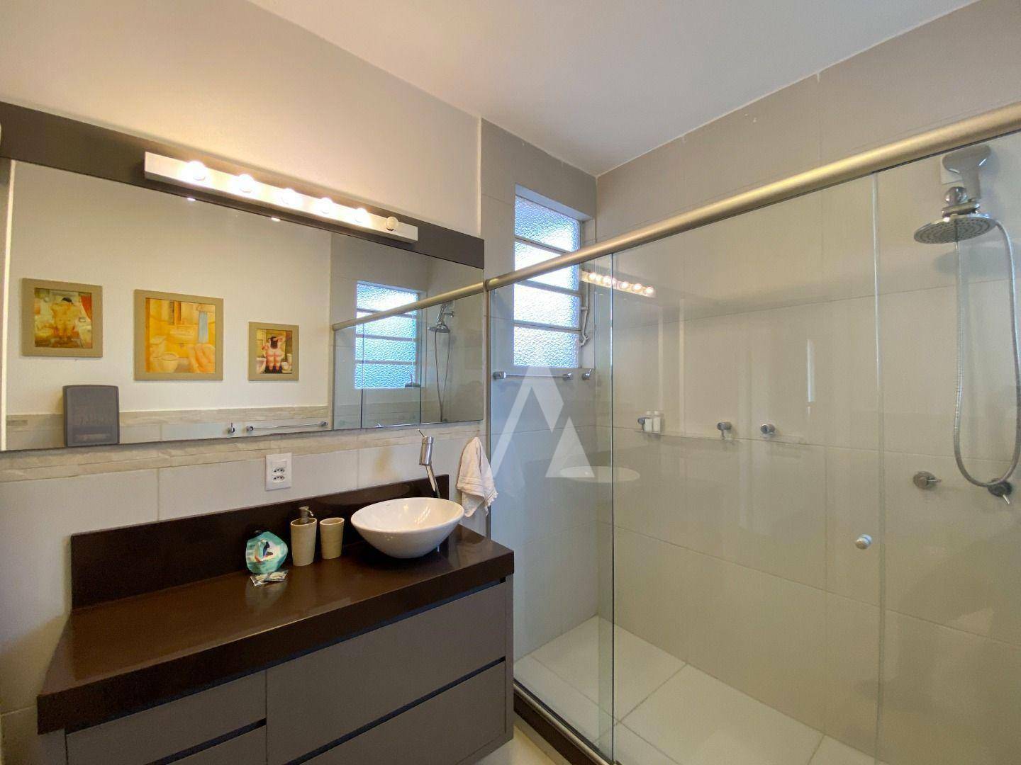 Apartamento para alugar com 3 quartos, 150m² - Foto 19