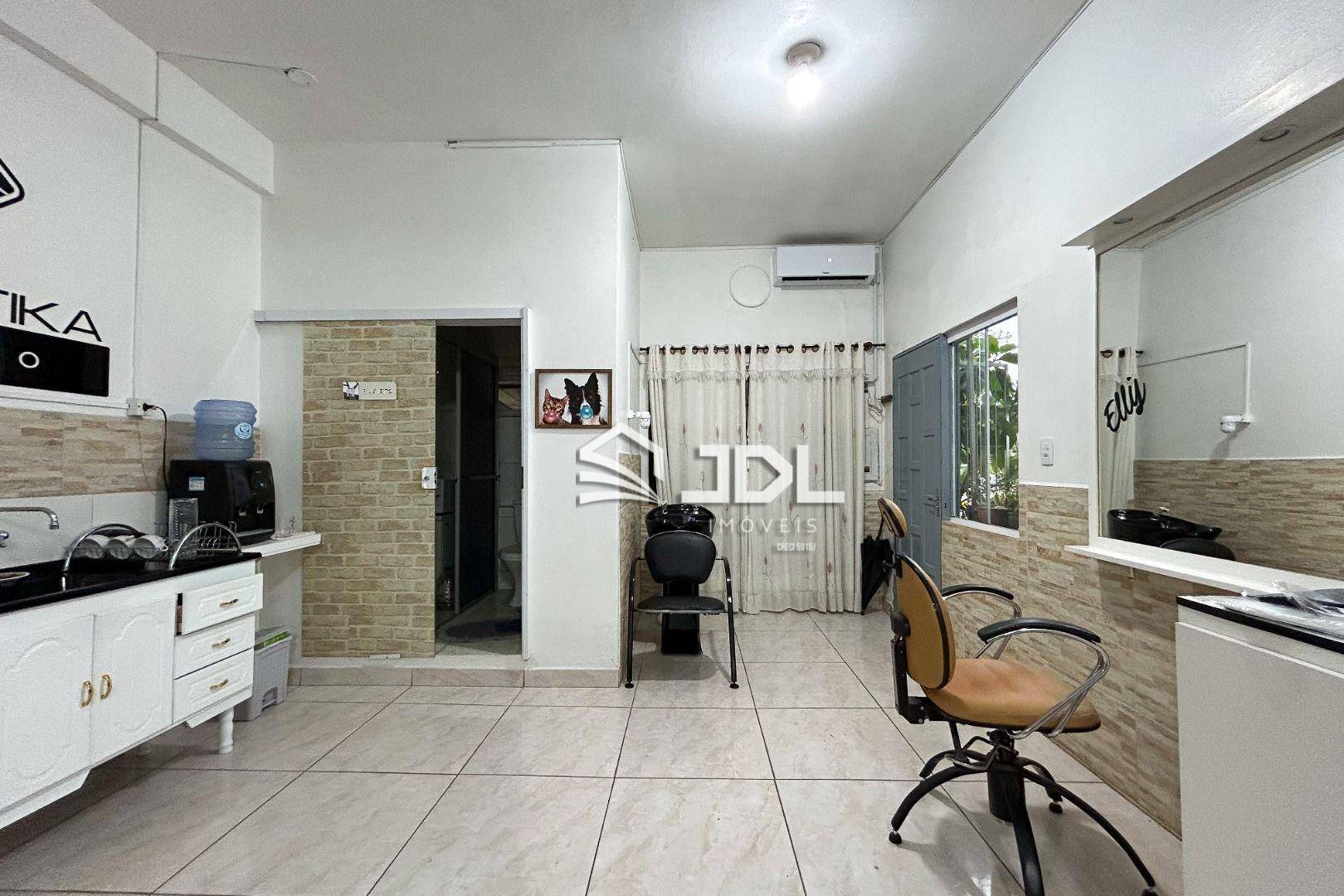 Casa à venda com 7 quartos, 400m² - Foto 17