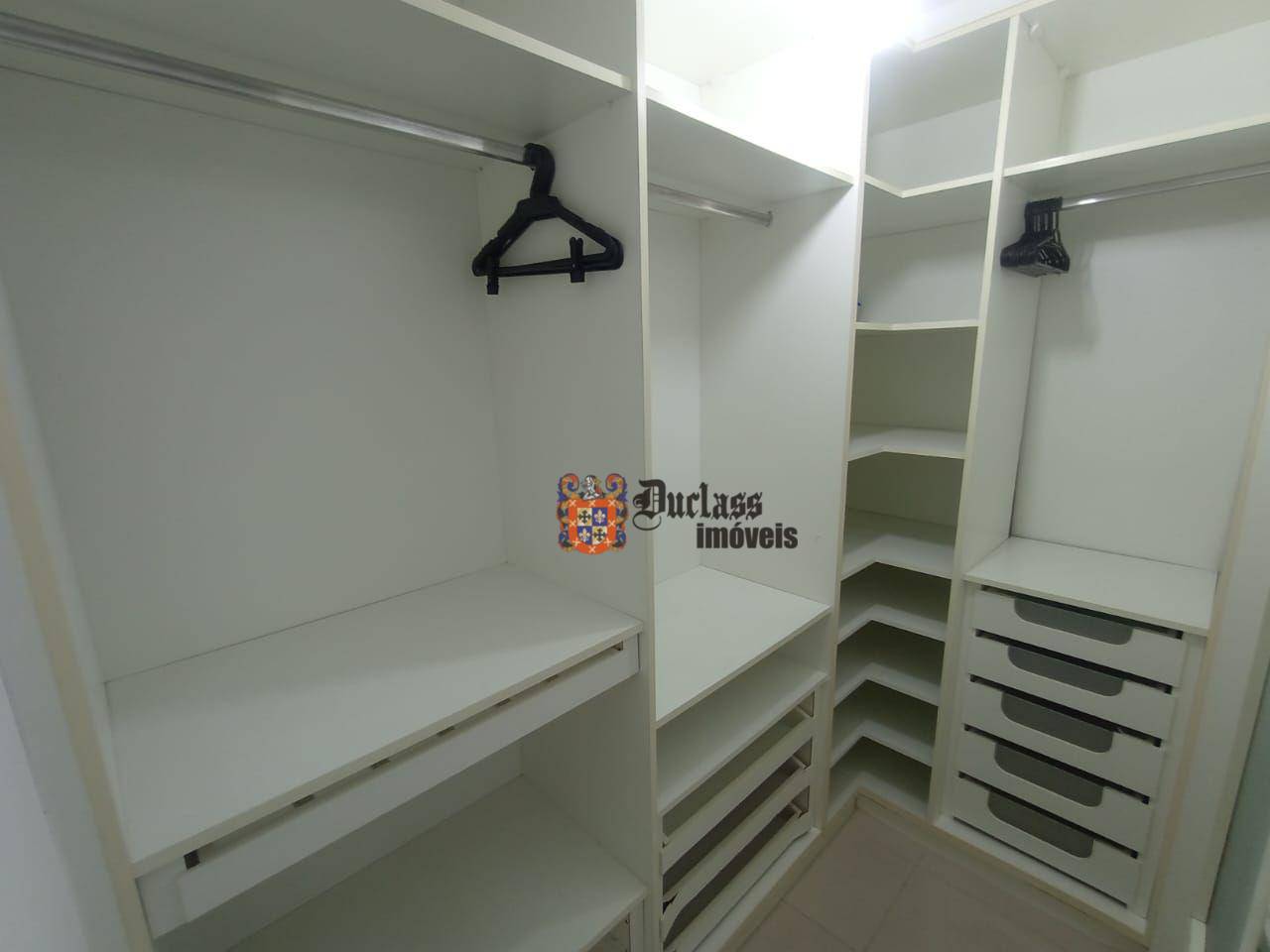 Apartamento à venda com 3 quartos, 168m² - Foto 45