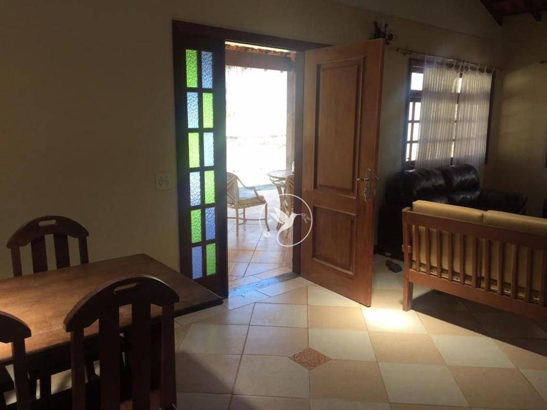 Casa à venda com 3 quartos, 300m² - Foto 10