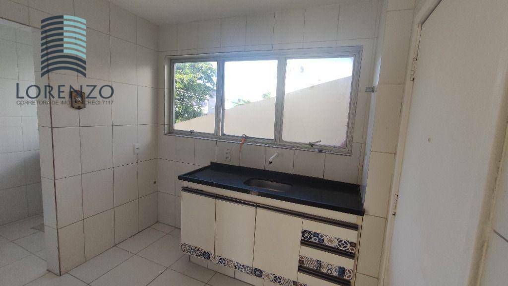 Apartamento à venda com 2 quartos, 80m² - Foto 11