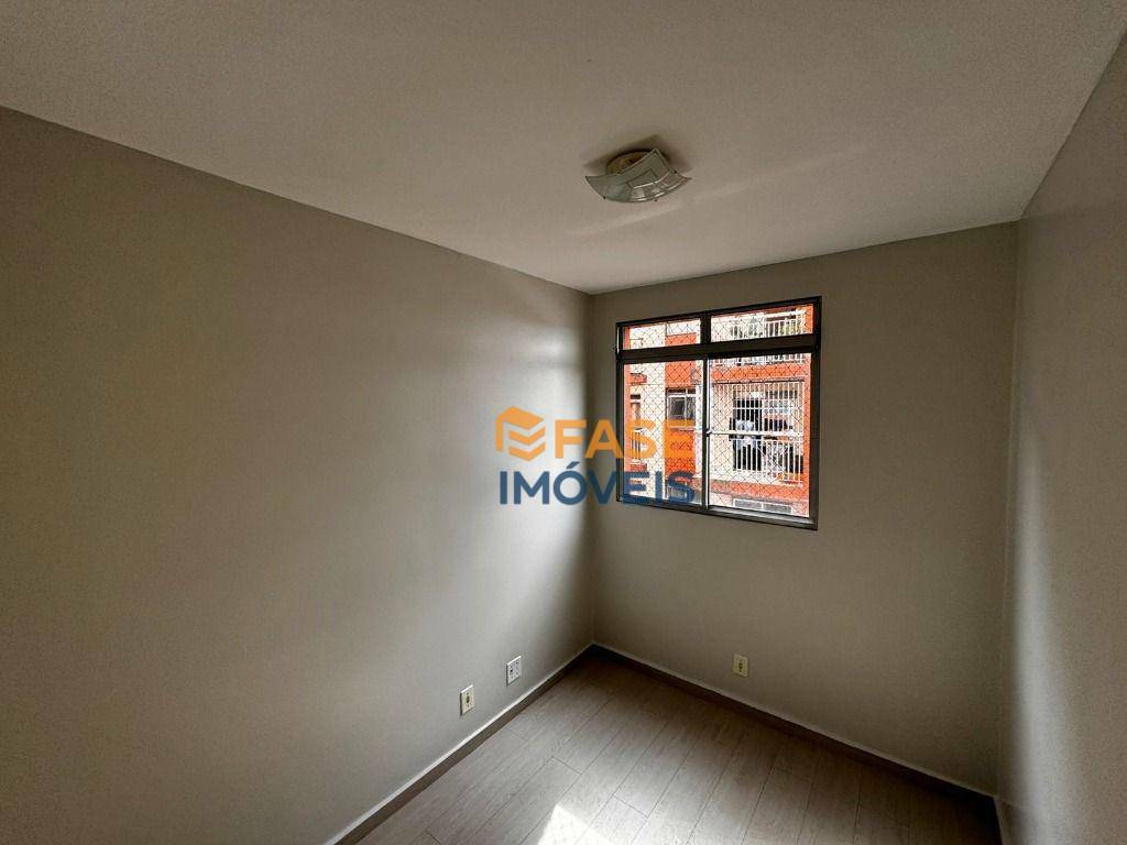 Apartamento à venda com 3 quartos, 106m² - Foto 4