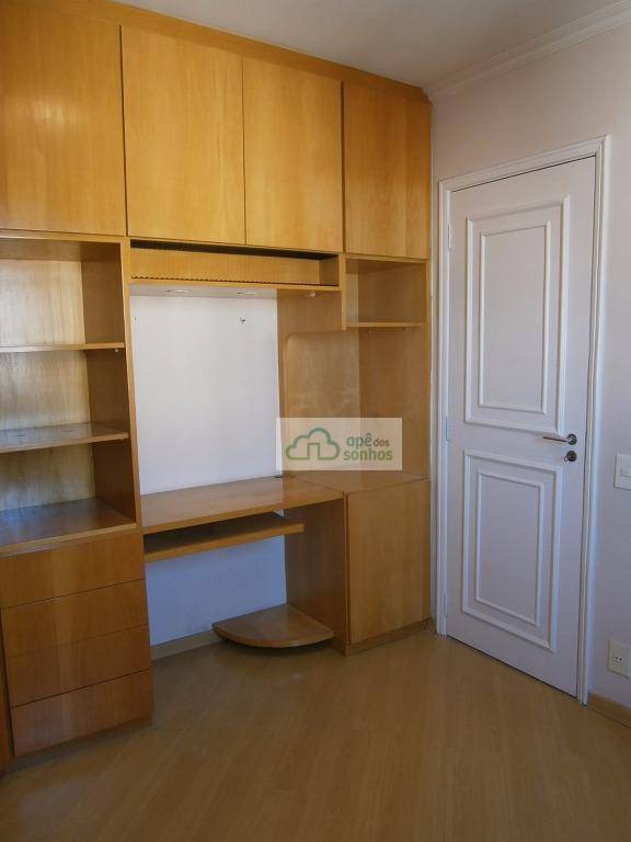 Apartamento para alugar com 2 quartos, 70m² - Foto 19