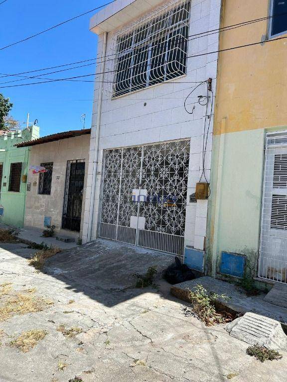 Casa, 2 quartos, 120 m² - Foto 1