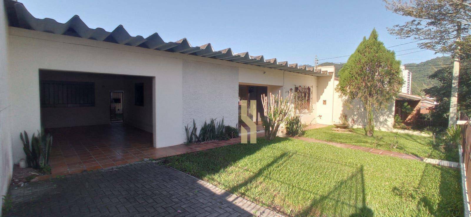 Casa de Condomínio à venda com 4 quartos, 200m² - Foto 1