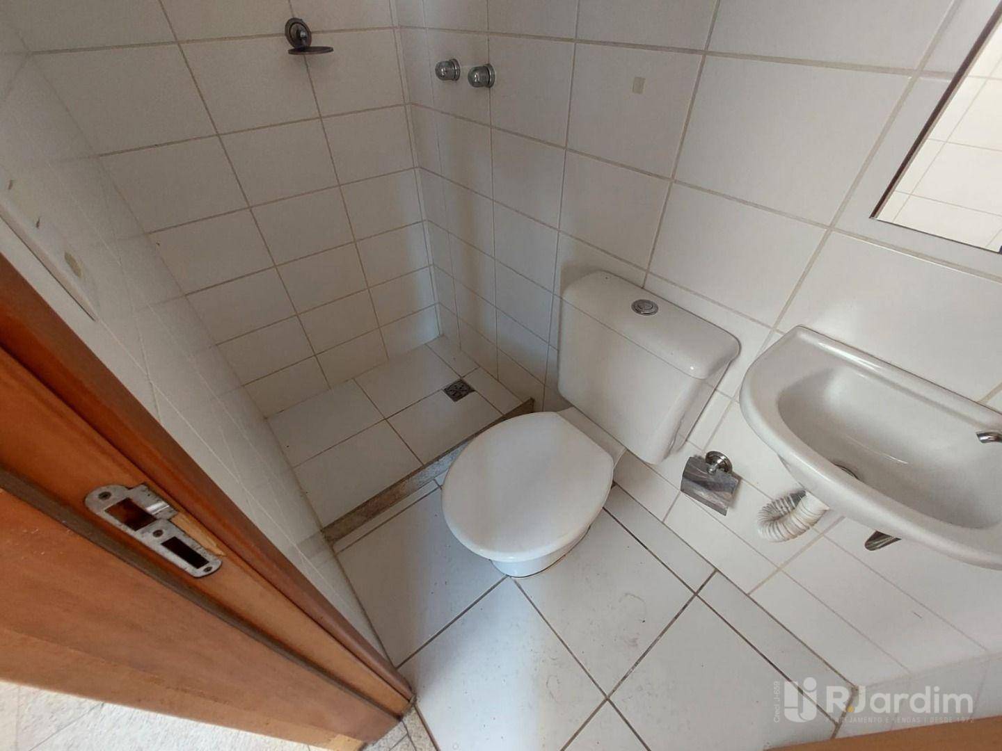 Apartamento para alugar com 3 quartos, 187m² - Foto 6