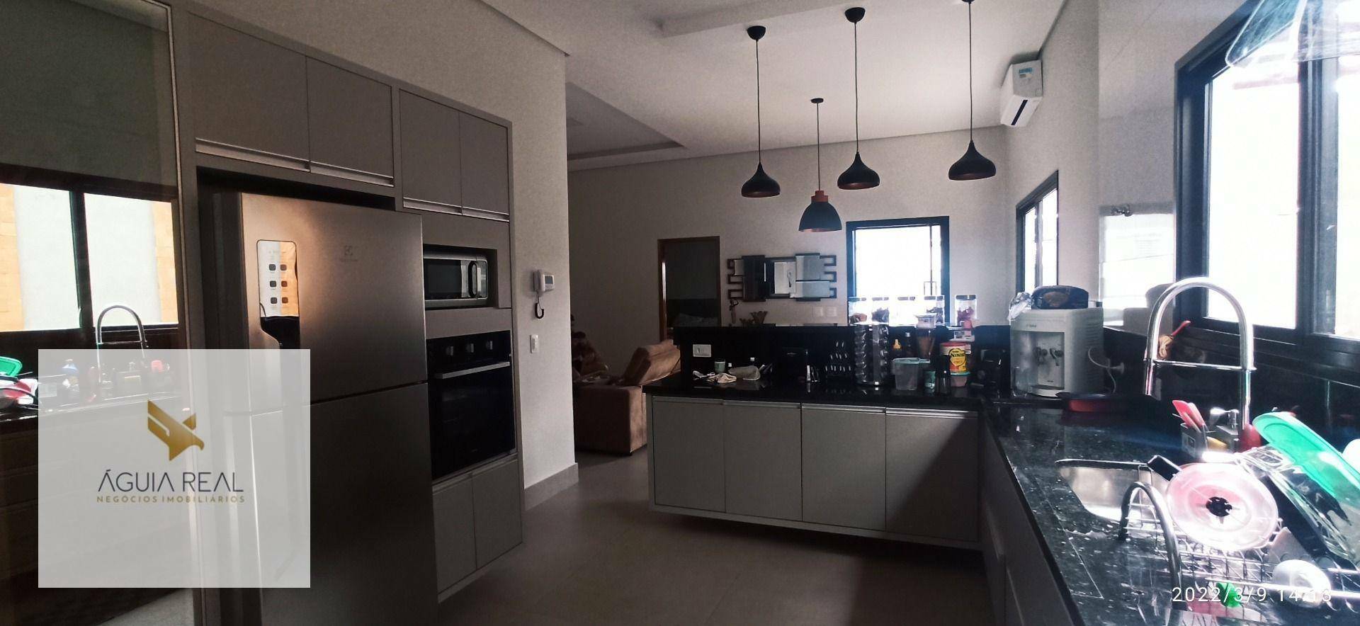 Casa à venda com 3 quartos, 160m² - Foto 8