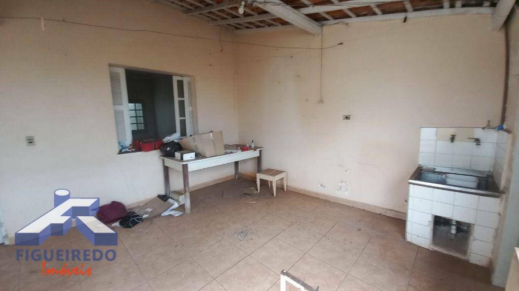 Casa à venda com 3 quartos, 190m² - Foto 13