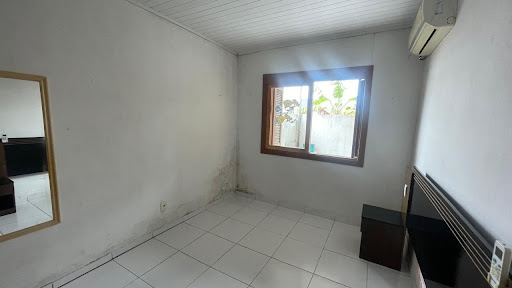 Casa à venda com 2 quartos, 90m² - Foto 2