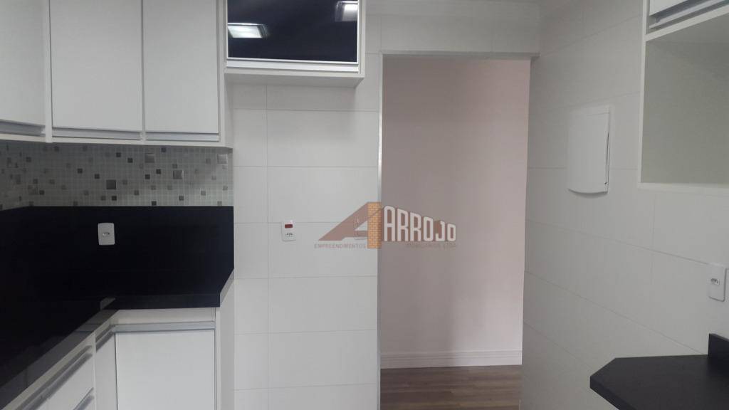 Apartamento à venda com 3 quartos, 70m² - Foto 5