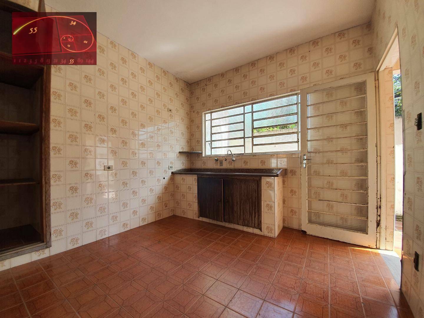 Casa à venda com 3 quartos, 189m² - Foto 8