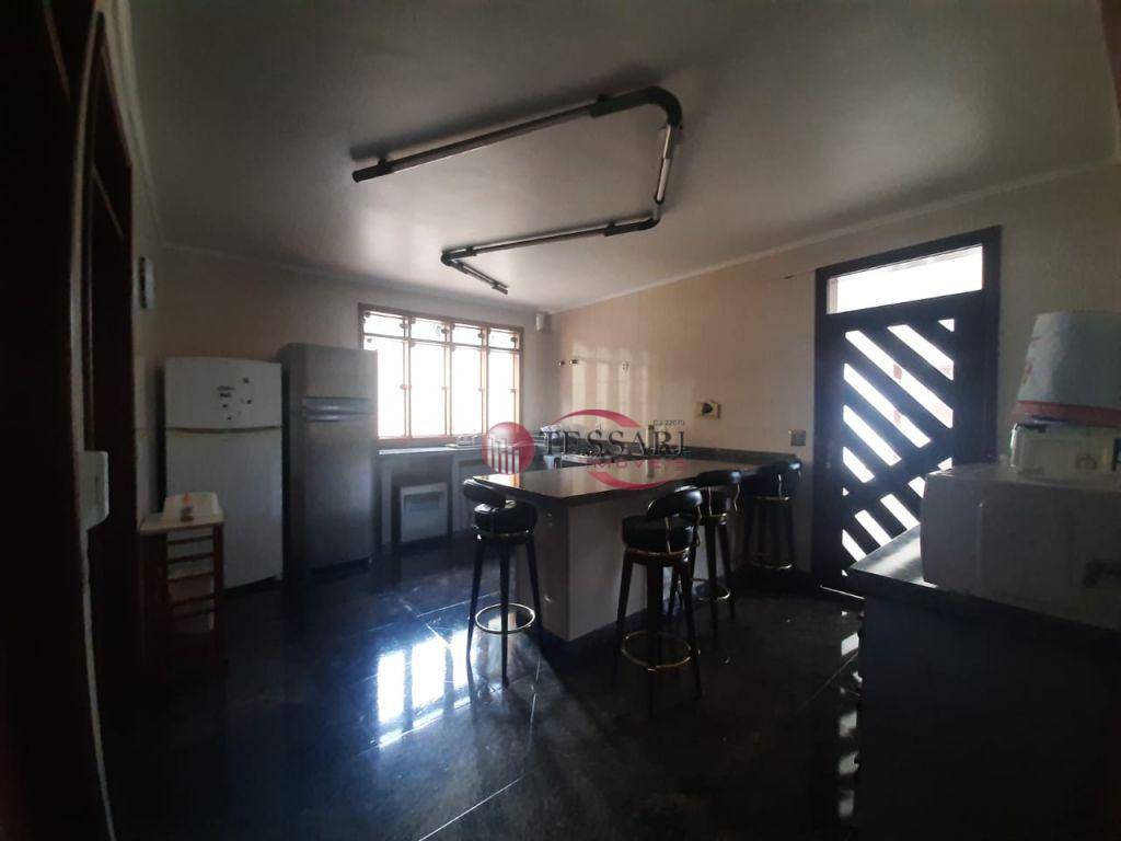 Casa à venda e aluguel com 4 quartos, 750m² - Foto 15