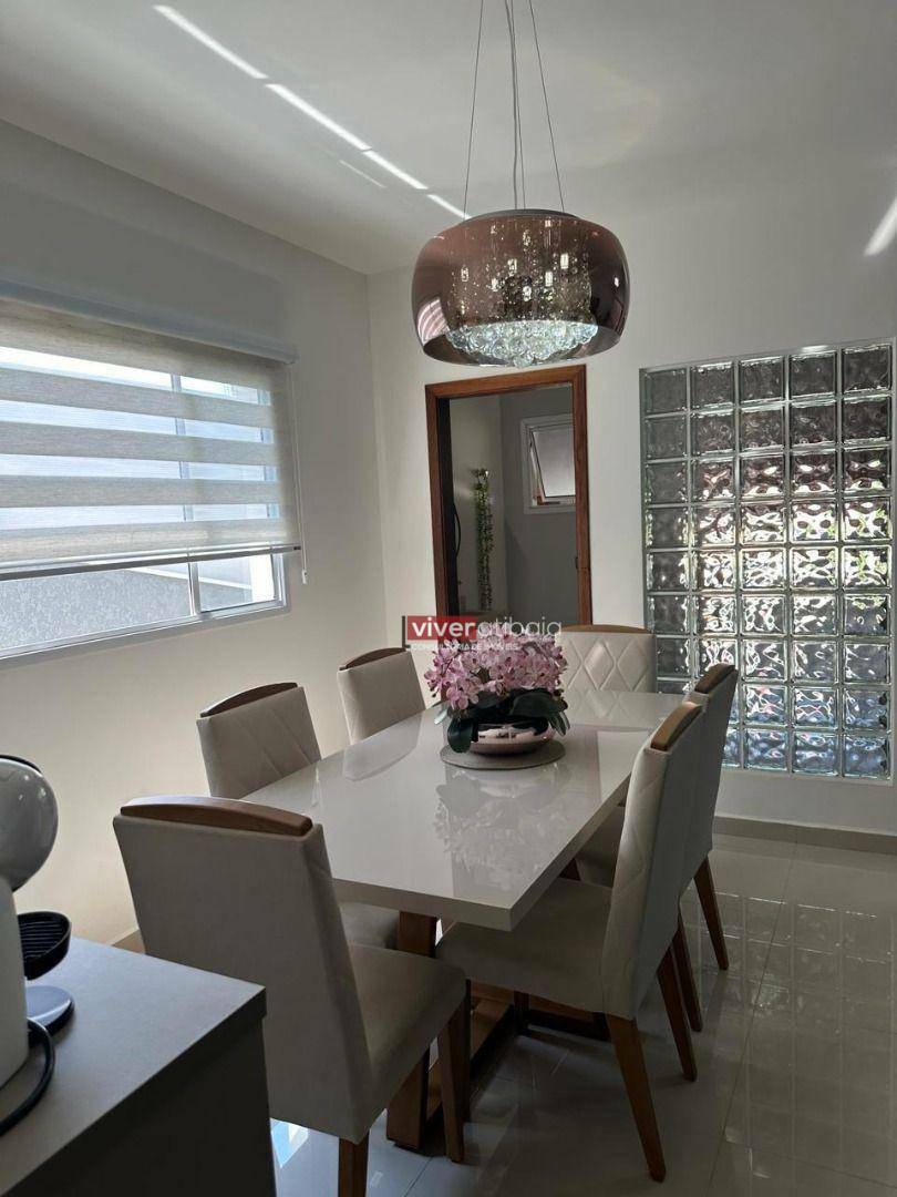 Casa à venda com 3 quartos, 260m² - Foto 4