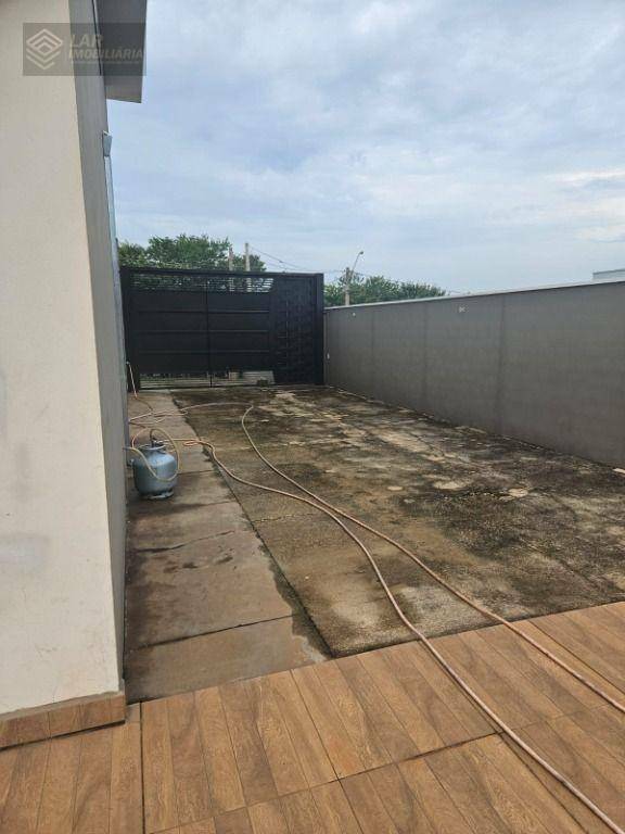 Casa de Condomínio para alugar com 4 quartos, 500m² - Foto 44