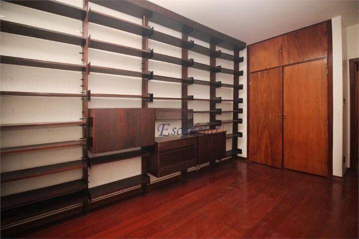 Apartamento à venda com 3 quartos, 180m² - Foto 23