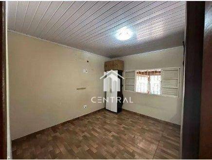 Casa à venda com 3 quartos, 180m² - Foto 5