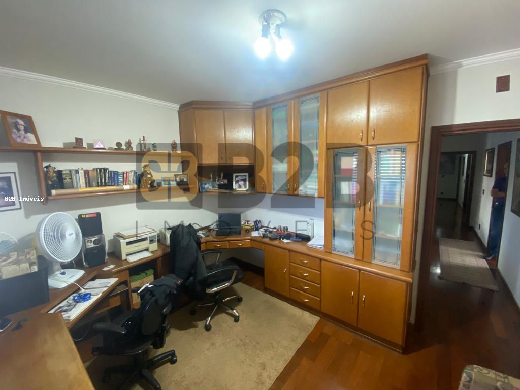 Casa à venda com 3 quartos, 328m² - Foto 13