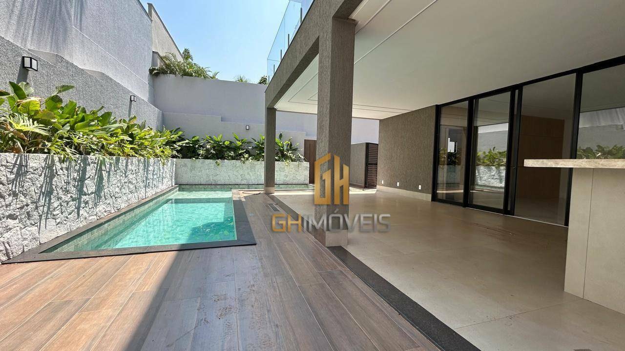 Casa de Condomínio à venda com 4 quartos, 447m² - Foto 18