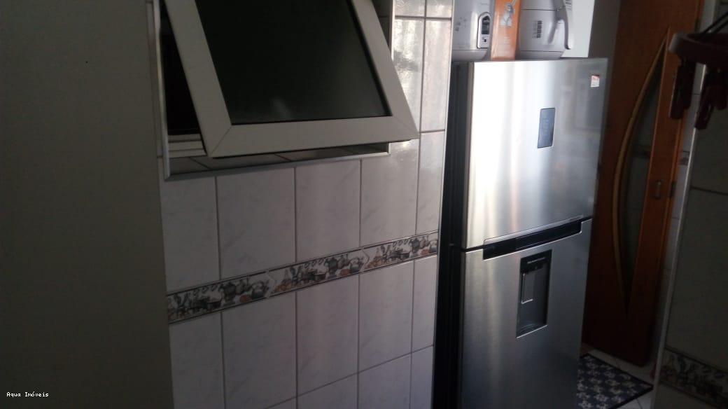 Apartamento à venda com 3 quartos, 70m² - Foto 7